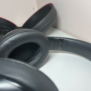 Beats By Dre Studio3 wireless headphones!